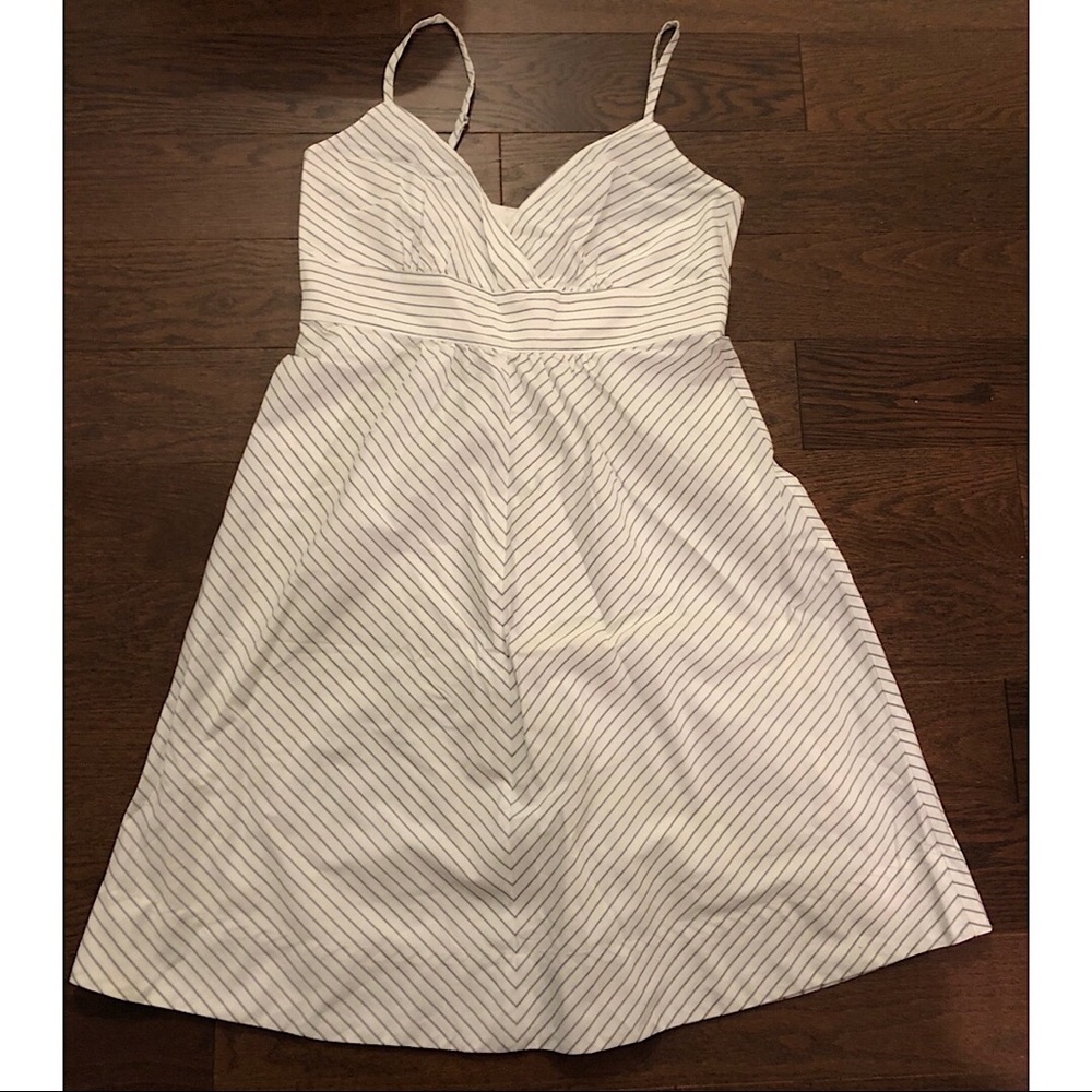 Ny&co white with grey stripes midi dress